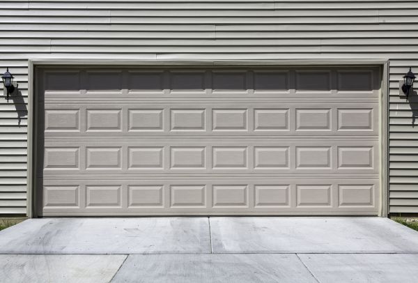 Cost of Garage Siding Installation in Lincoln