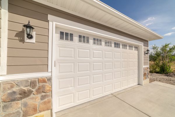 Cost of Garage Siding Repair in Lincoln