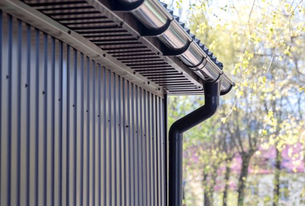 Cost of Sheet Metal Siding Repair in Lincoln