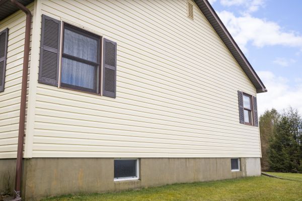 Cost of Dutch Lap Siding Repair in Lincoln