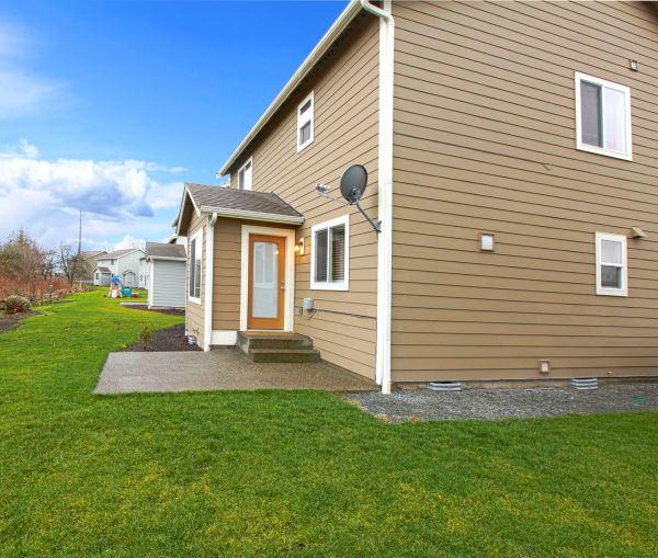 Cost of Clapboard Siding Repair in Lincoln